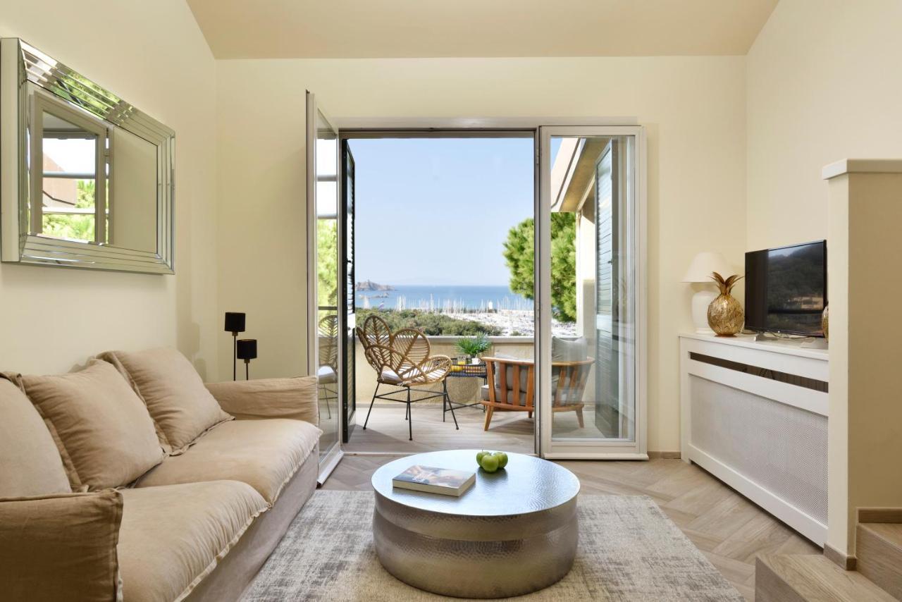 Punta Ala Sea View Apartments エクステリア 写真