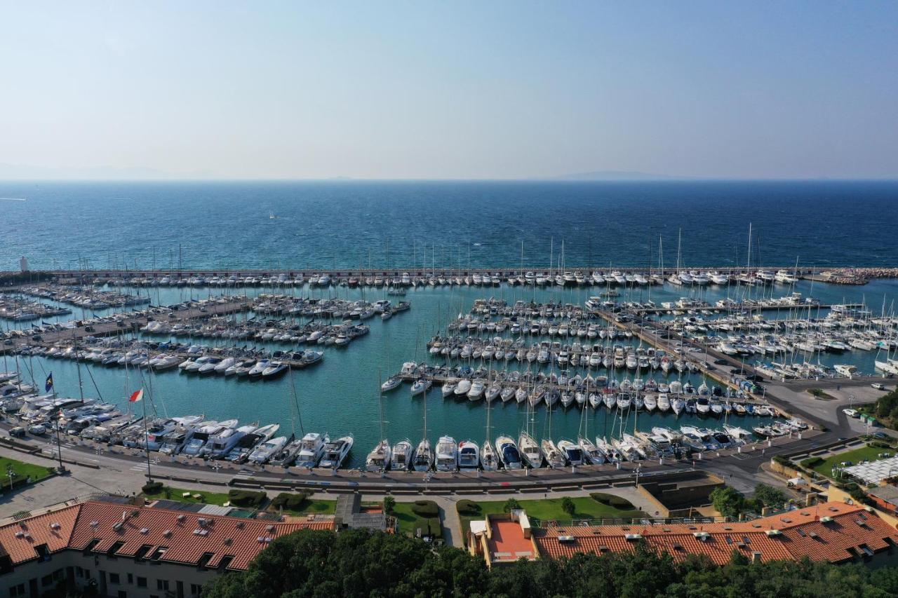 Punta Ala Sea View Apartments エクステリア 写真