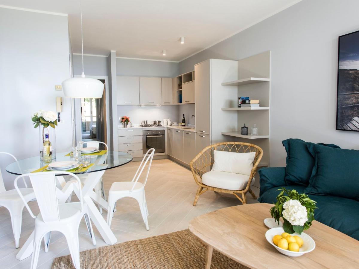 Punta Ala Sea View Apartments エクステリア 写真