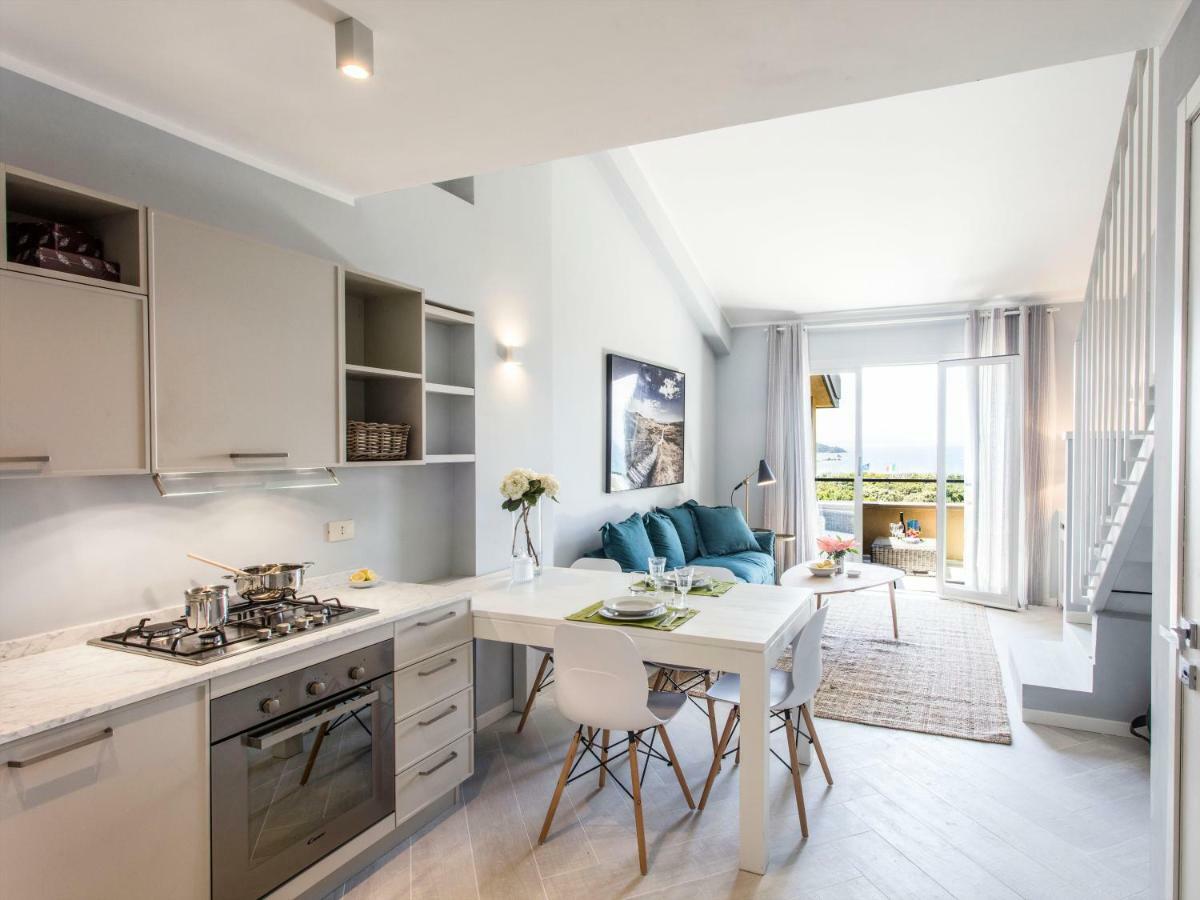 Punta Ala Sea View Apartments エクステリア 写真